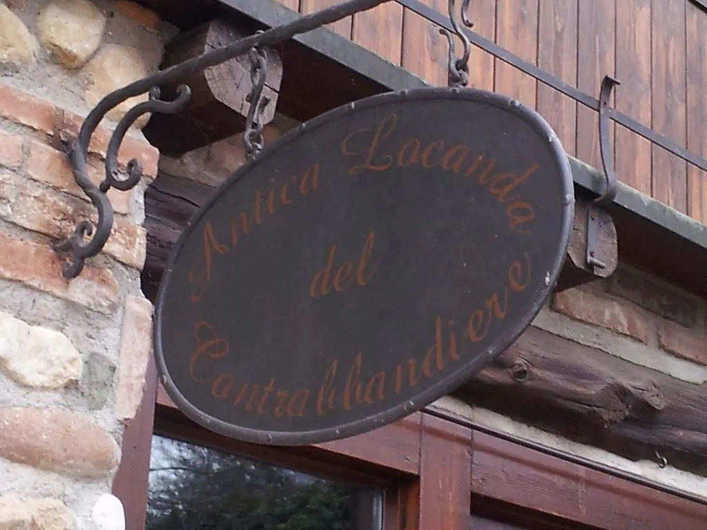 Casa Del Contrabbandiere Pozzolengo Couette-café